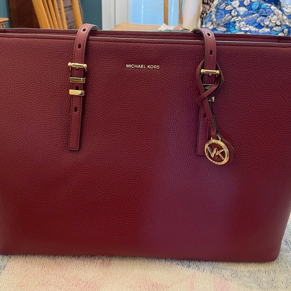 NWT Michael Kors Quinn tote